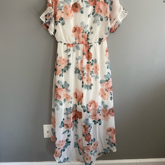 Maxi Floral Dress - Picture 3 of 5